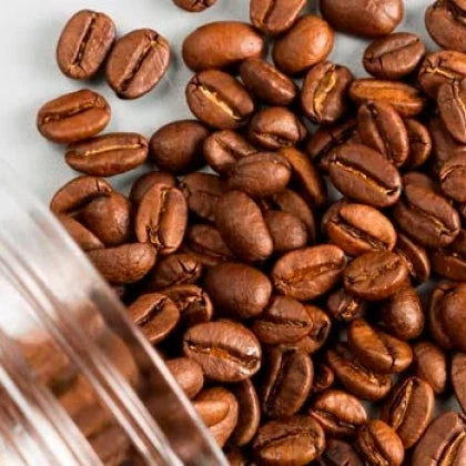 Granos de café, fuente natural de cafeína